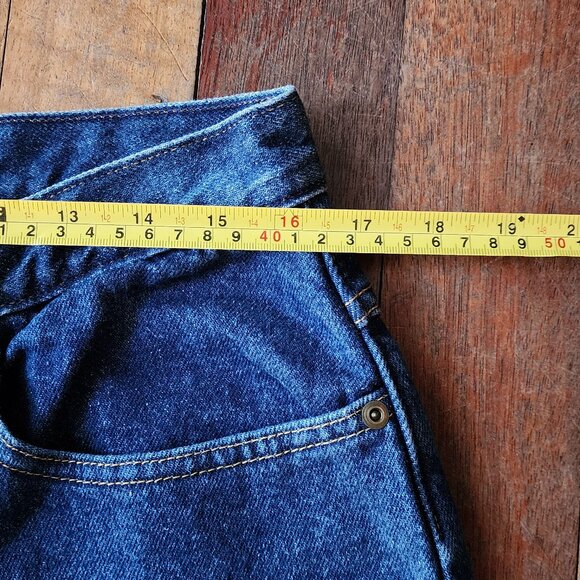 L.L. Bean Double L Relaxed Fit Dark Wash Denim Size 32 - Picture 6 of 16